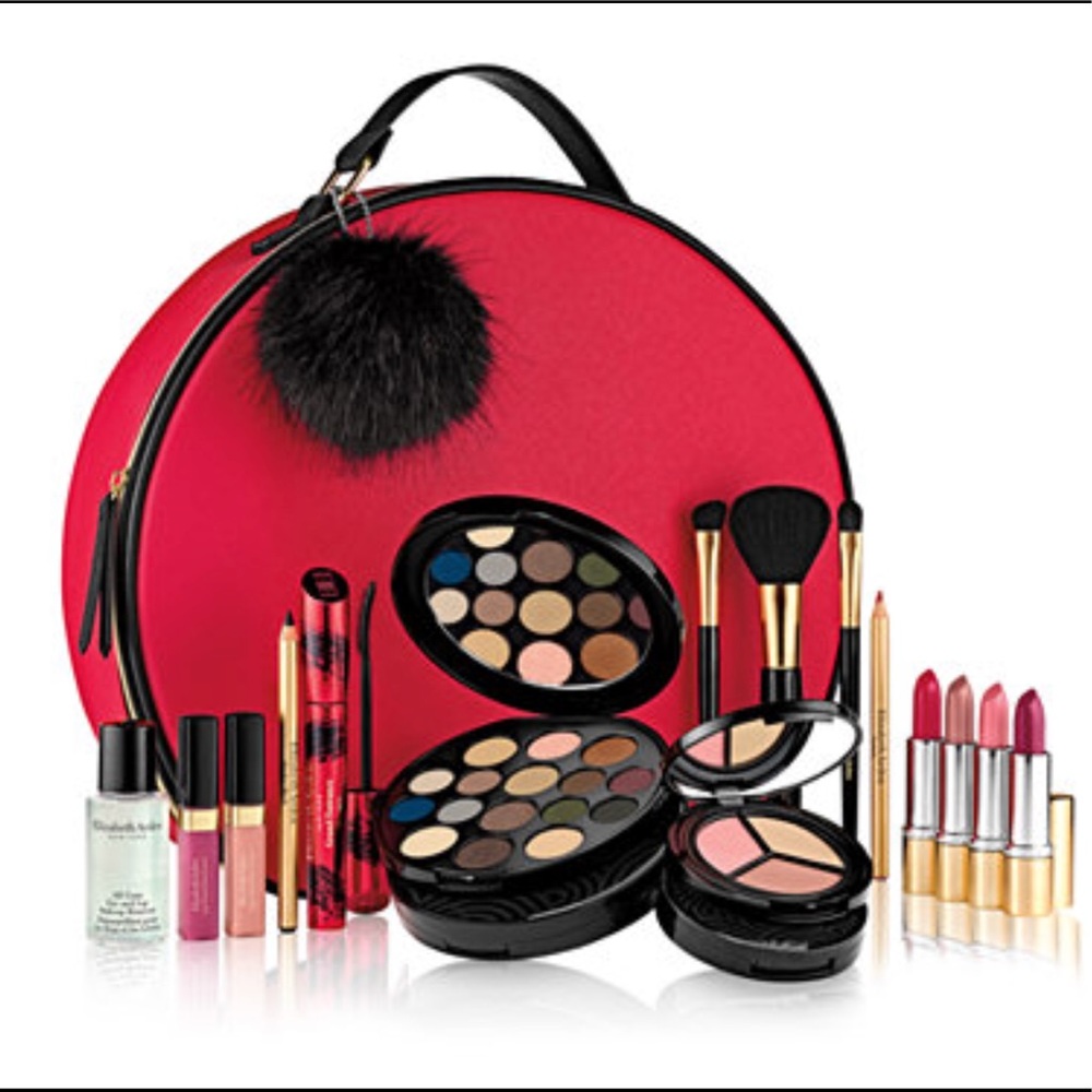 Elizabeth Arden World of Color Makeup Collection